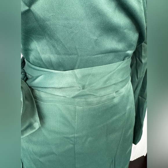 Shore Emerald Green Monterey Bell Sleeve Wrap Dress ~ Large - Picture 8 of 12